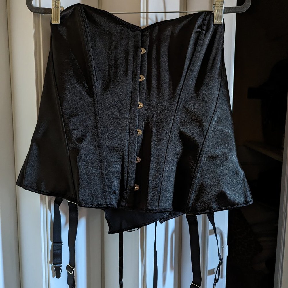 NWT Hips and Curves Stella Satin Corset - Black